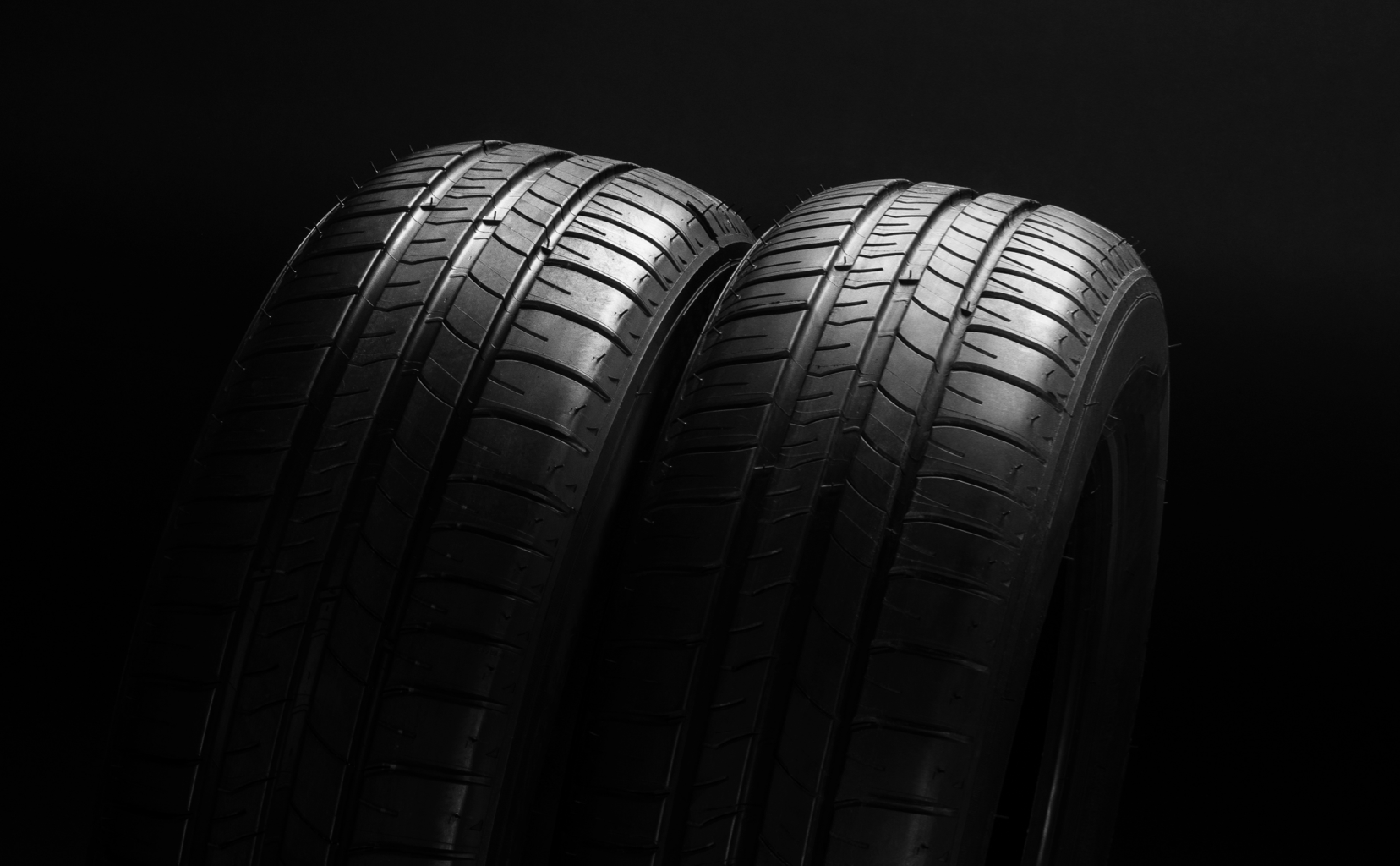 Tire Agent background